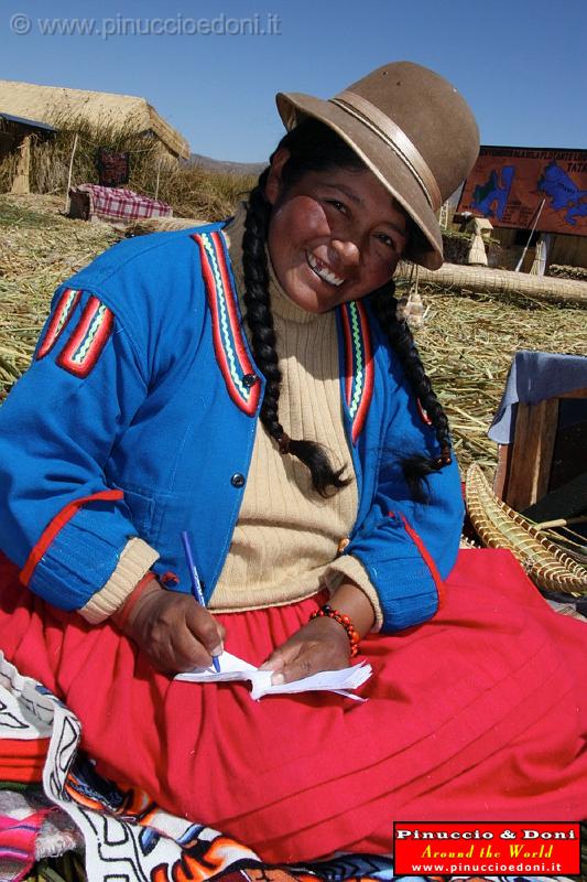 PERU - Lago Titicaca Isole Uros - 35.jpg